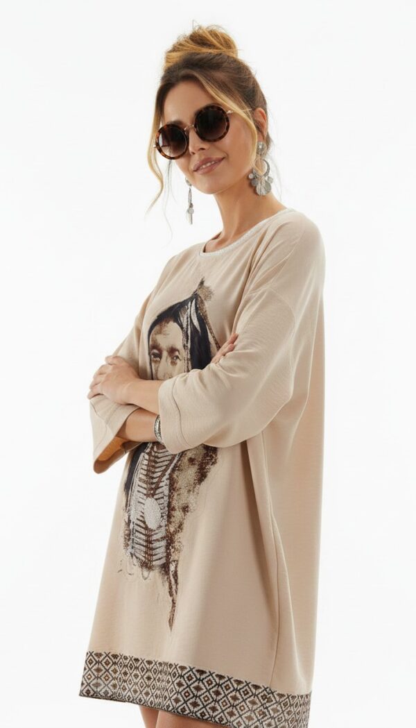 Beiges Oversize Damen Tunika Kleid mit Indianer Print Großhandel (3) (Sanal model) Beiges Oversize Damen Tunika Kleid mit Indianer Print Großhandel (3) (Sanal model)
