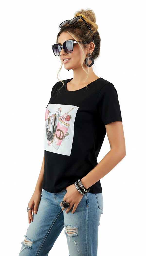 Shirt Schwarz mit Strass Damen Shirt Schwarz mit Strass Damen Shirt mit Fashion Print und dezenten Strassteinen