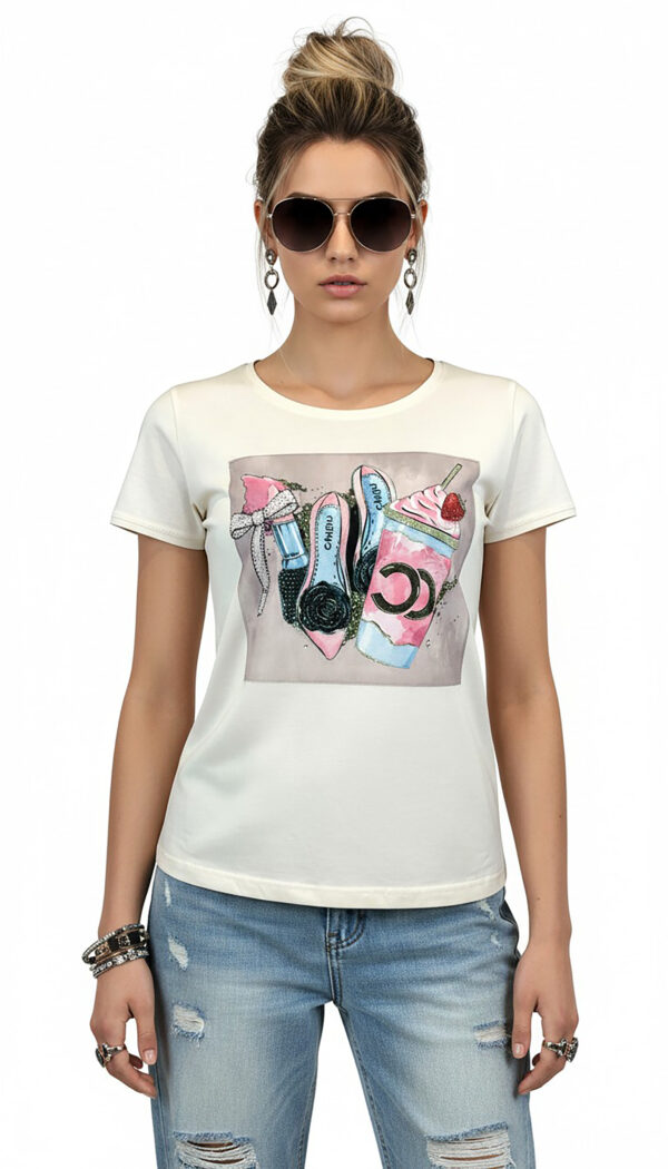 Großhandel Beige Damen Shirt mit Fashion Print & Strass LOT 1x (SM) 1x (ML) (2) Großhandel Beige Damen Shirt mit Fashion Print und dezenten Strassteinen