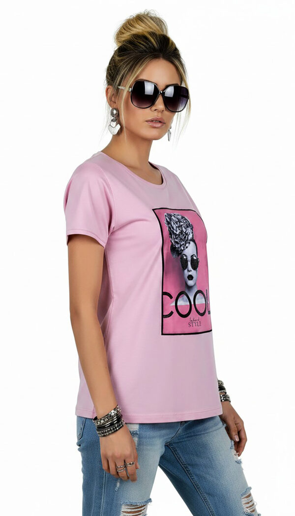 Rosa Damen Shirt Fashion Print Rosa Damen Shirt mit Fashion Print und dezenten Strassteinen vorne