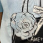 Hellblaues Damen Shirt mit Strass und Taschen Print für Großhandel aus Baumwolle