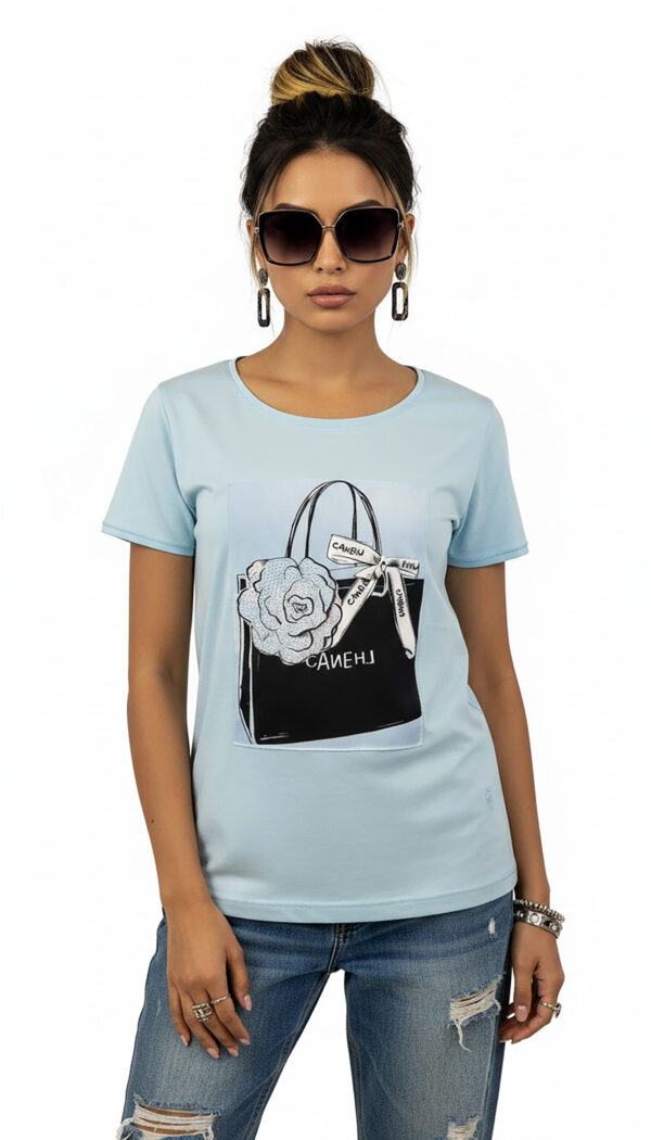 Hellblaues Damen Shirt mit Strass und Taschen Print für Großhandel aus Baumwolle