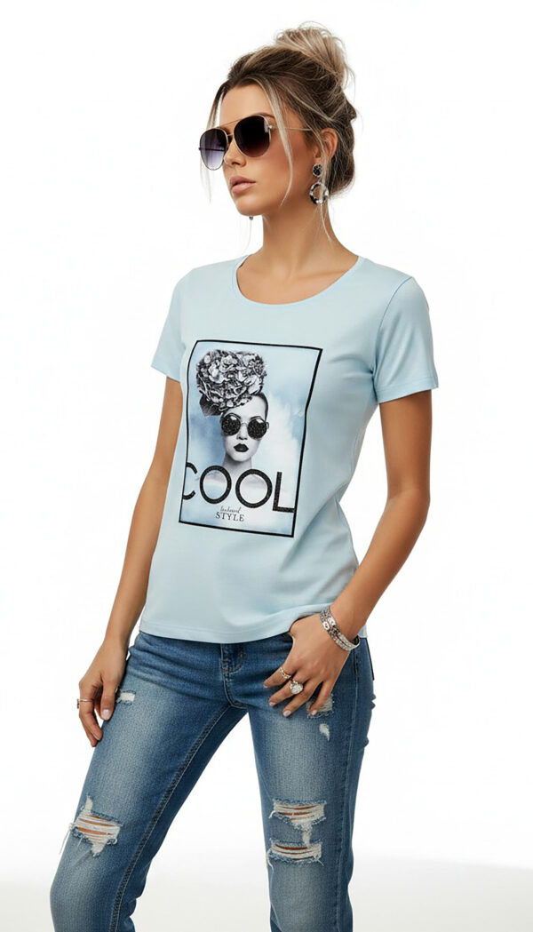 Shirt Hellblau mit Strass COOL Print Shirt Hellblau mit Strass Damen COOL Print Vorderansicht