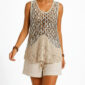 Beiges Häkeltop Großhandel, Boho Strick Top mit Pailletten Netzstrick und floraler Häkelspitze, rosemodee.de