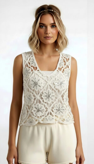 Boho Blumen Häkel Top mit Pailletten, Perlen und Steinen im weißen Ibiza Style
