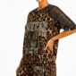 Braunes Leoparden Zweiteiler Großhandel, Oversize T-Shirt mit Tiger Strassmotiv und Netzärmeln, passende Shorts im klassischen Leopardenprint, rosemodee.de