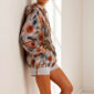 Bunte Blumenjacke Großhandel, Oversize Kapuzenjacke mit Rosenprint, Glitzertropfen und Strassblüten, rosemodee.de
