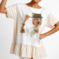 Elegantes Oversize Shirt mit Fashion Lady Print und Strassdetails in Beige-Weiß