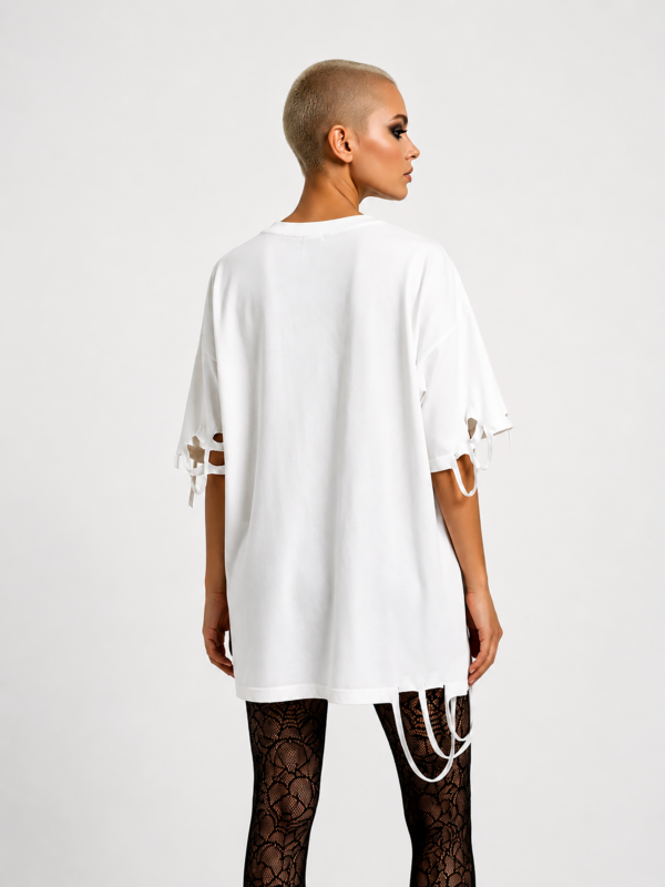 Gothic Damenkleidung Dark Queen Strass Oversize Shirt Weiß mit Gothic Print und hochwertigen Strassteinen