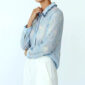 Hellblaue Damen Bluse mit Strass Kragen und Schmetterling Stickerei Großhandel