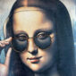 Mona Lisa Tunikakleid Großhandel, Acid Wash mit modern interpretiertem Kunstprint, Strassbrille und Rosentattoo, rosemodee.de