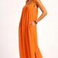 Oranges Maxikleid Großhandel, Boho Kleid mit Bindeträgern, Seitenschlitz und verdeckten Taschen, rosemodee.de