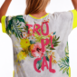 Oversize Giraffe Shirt Großhandel, Fledermausärmel Shirt mit Boho Giraffenprint, Strassbesatz und tropischem Blätterdruck, rosemodee.de