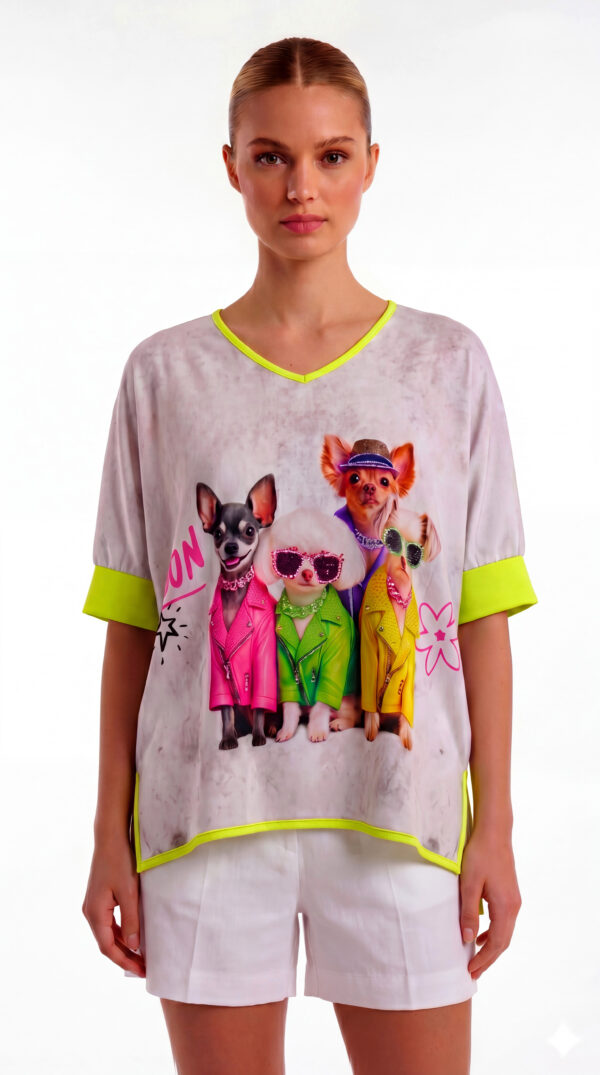 Oversize Hunde Shirt Großhandel, Fledermausärmel Shirt mit London Hundeprint, Strassbesatz und Graffiti Rückendruck, rosemodee.de