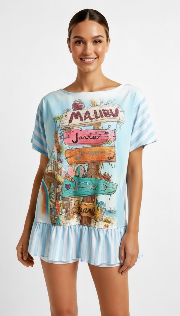 Oversize Shirt mit Malibu Beach Print, Strassdetails und Streifenvolant Hellblau-Weiß (6) Oversize Shirt mit Malibu Beach Print und Strassdetails in Hellblau-Weiß