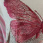 Romantisches Oversize Shirt mit Schmetterling-Strassmotiv und rosa-weißen Streifendetails
