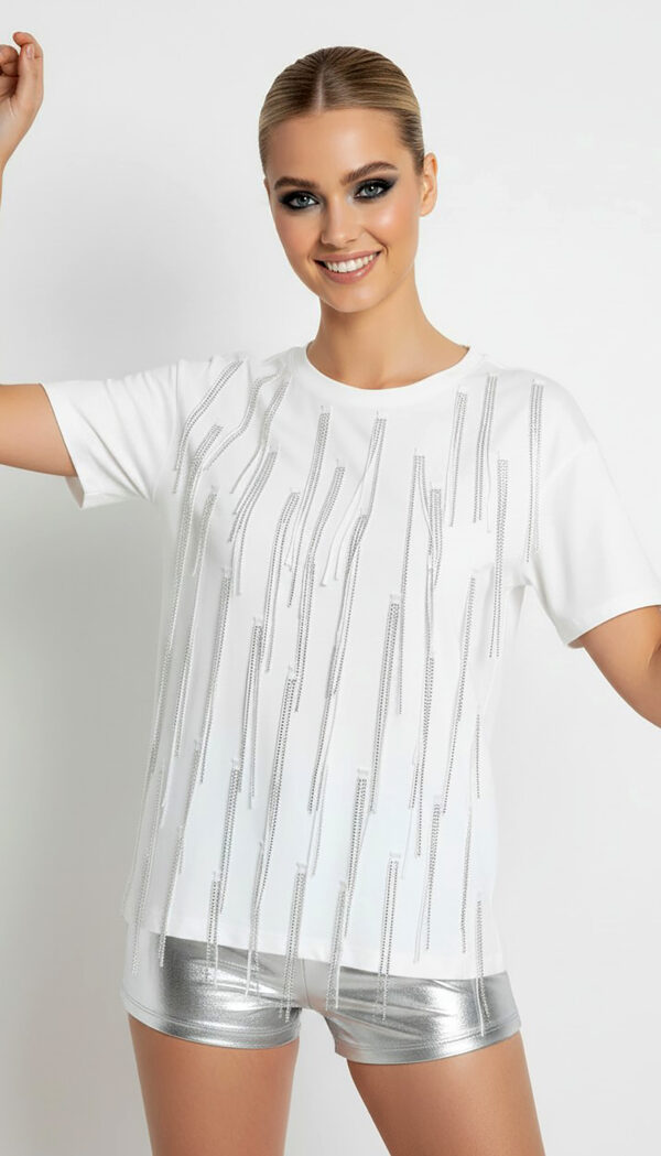 Weißes Fransen Shirt mit Strasssteinen und silbernen Metallic-Fransen (4) Weißes Fransen Shirt mit Strasssteinen und silbernen Metallic-Fransen