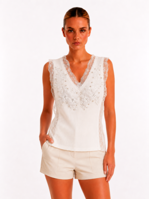 Weißes Spitzenshirt Großhandel, Trägertop mit 3D Blumenapplikation, Paisley Stickerei und seitlichen Spitzenstreifen, rosemodee.de