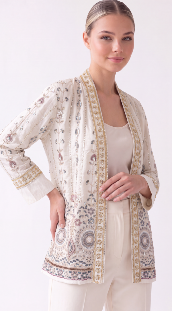 Damen Kimono Jacke mit Perlen & Pailletten LOT Onesize Großhandel – Champagner AA 55 cm (4) Damen Luxus Kimono mit Perlenstickerei Onesize Großhandel Champagner
