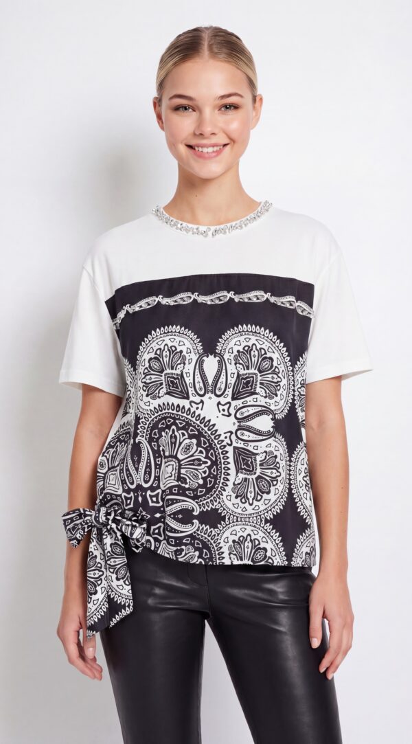 Damen Paisley Print Shirt mit Strass Großhandel Weiß mit Paisley-Print und seitlichen Bindebändern
