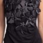 Damen 3D Blumen Top Großhandel Schwarz & Weiß mit großen Blumenapplikationen