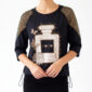 Damen Shirt mit Strass Parfum Print und Netzärmeln Großhandel Schwarz