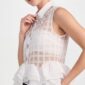 Damen Transparente Karospitzenbluse mit Strasskragen Großhandel Schwarz & Weiß aus quadratisch gewebter Spitze