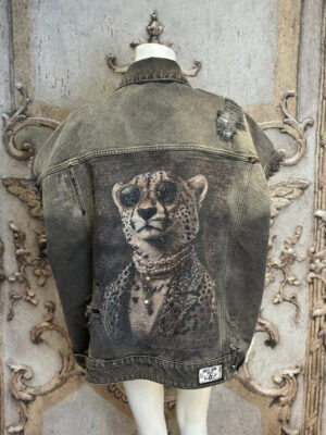Damen Jeansweste mit Leo Strass im verwaschenen Destroyed Look