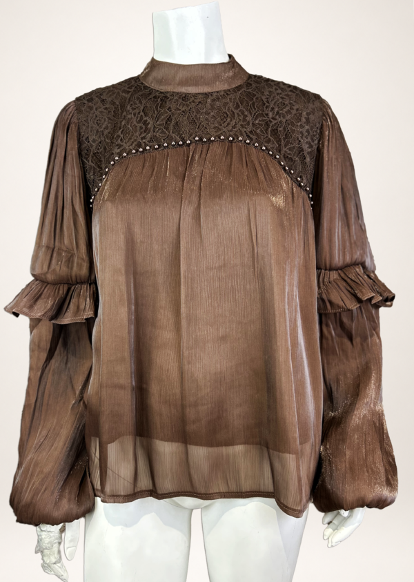 Damen Oversize Bluse mit Spitze, Volant- & Ballonärmeln und Unterfutter – Großhandel (2) Edle Damen Chiffon-Bluse Braun Großhandel mit Spitze und Perlen