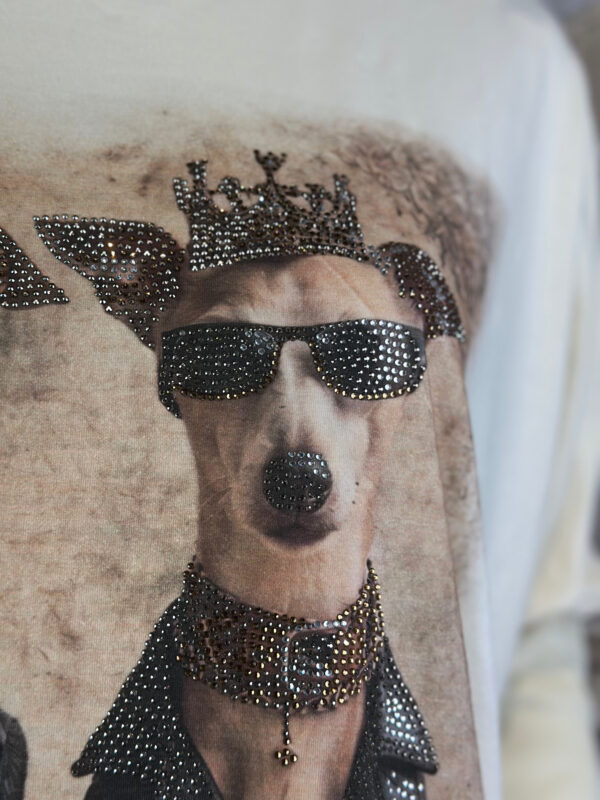Damen Oversize Shirt mit Hunde Strass in Weiß (3) Damen Oversize Shirt mit Hunde Strass in Weiß
