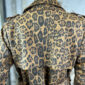 Damen Trenchcoat mit Leo-Print & Taillengürtel Braun – Großhandel