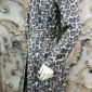 Damen Trenchcoat mit Leo-Print & Taillengürtel Grau – Großhandel