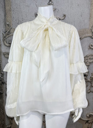 Edle Damen Chiffon-Bluse Creme Großhandel mit Spitze, Perlen, Bindekragen und Ballonärmeln