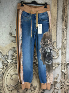 Handpatch Denim Tiger Jeans Sweat Hose mit Strass