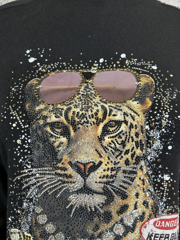 Leichter Cool Tiger Rollkragenpullover Schwarz mit Strass & Nieten – Großhandel (4) Tiger Rollkragenpullover Schwarz Großhandel mit Strass und Nieten